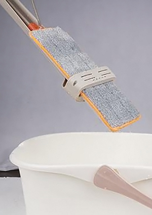 M1 Easy Clean Squeeze Mop